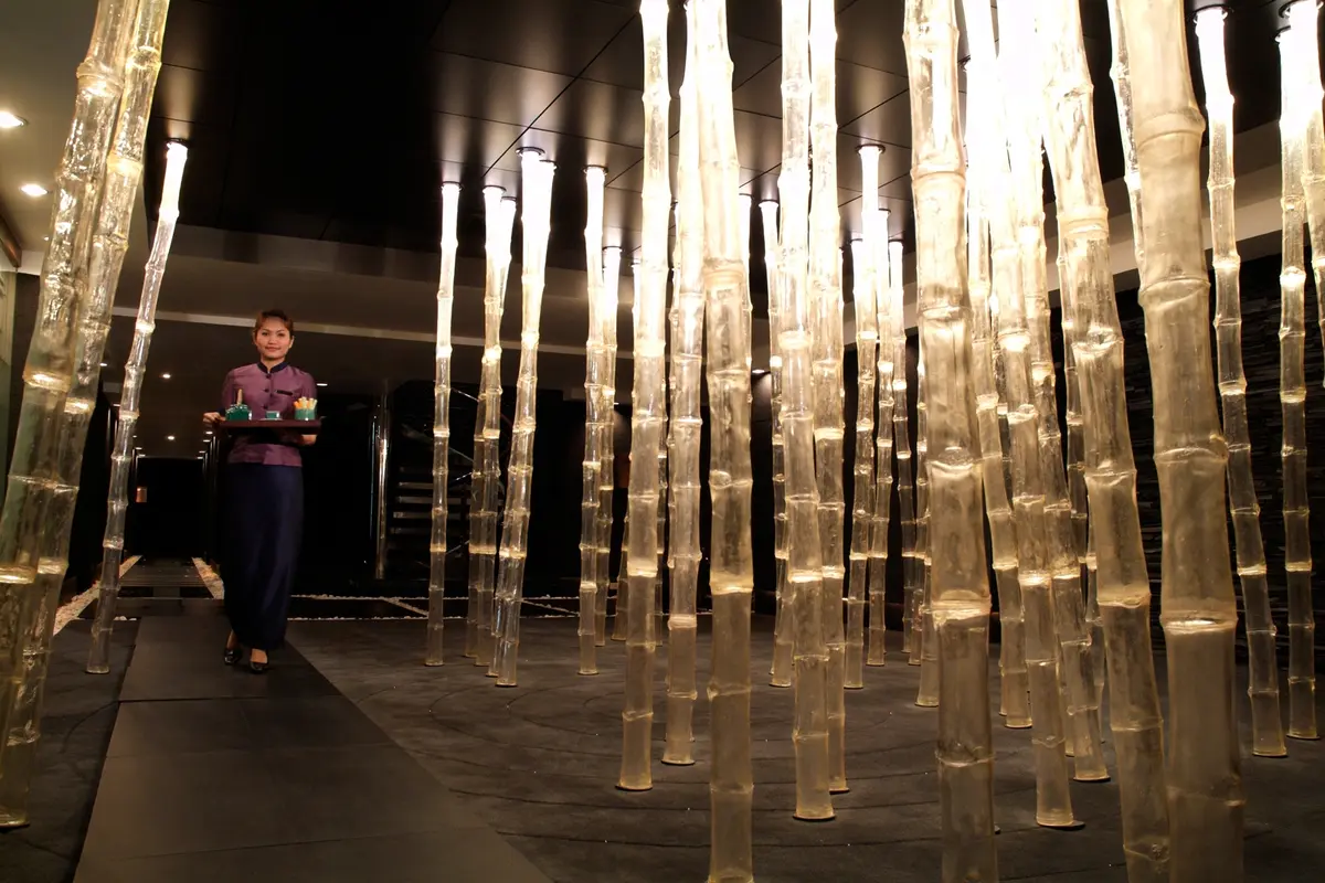 ご自身でバンヤンツリースパ（21階）へお越しください